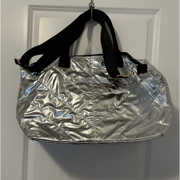 Mrs Caprice - Silver Metallic Tote  - BNWOT - Picture 2 of 5